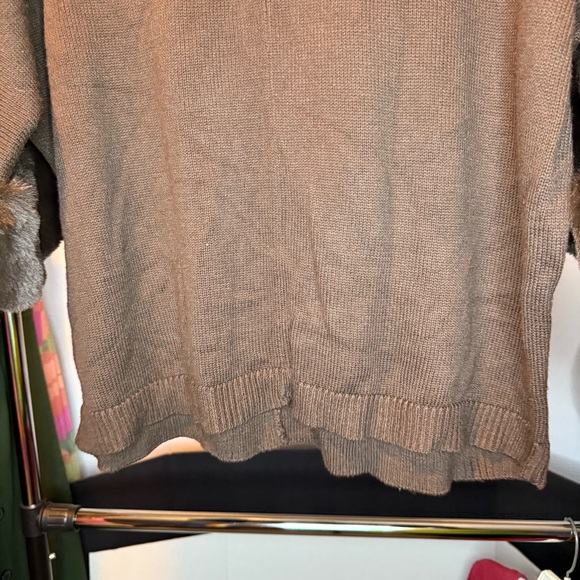 Chico’s size 3(16) Faux Fur Cuff Brown Sweater - Picture 6 of 8